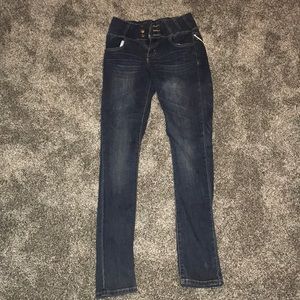 High waisted jeans